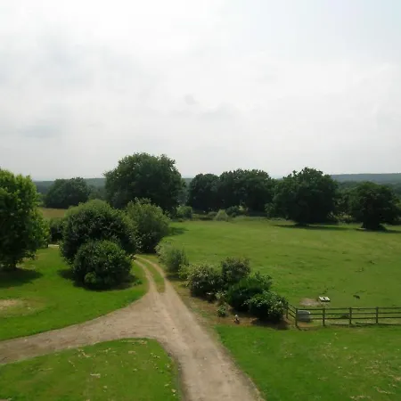 Maison Xveme Avec Jardin Et Piscine En Pleine Nature - Fr-1-489-217 * Le Brethon