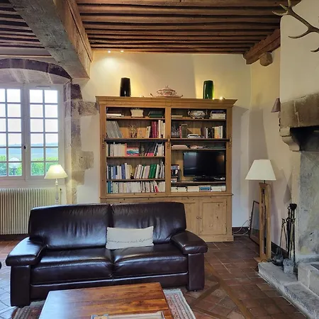 Maison Xveme Avec Jardin Et Piscine En Pleine Nature - Fr-1-489-217 Le Brethon